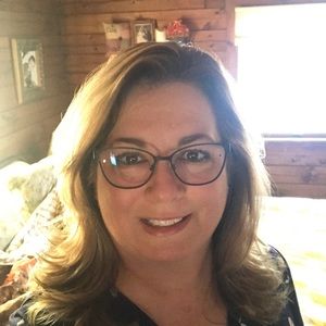 Meet your Posher, Carrie